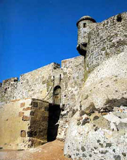Lanzarote: Castillo de Guanapay: pont-levi