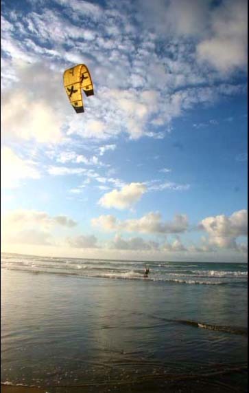 Kiteboard salto a Famara